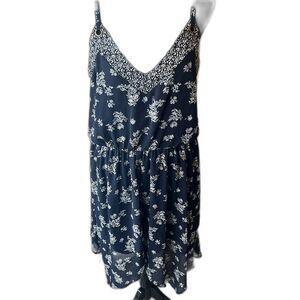 𝅺Xhilaration Handkerchief hemline Adjustable straps Dress. Size Large